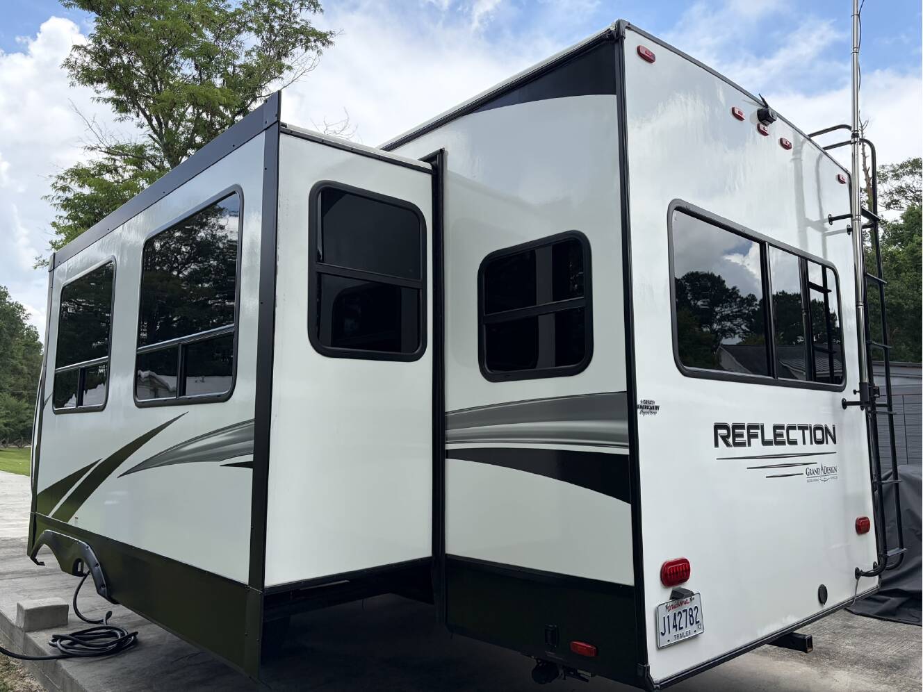 A photo of this 2023 Grand Design REFLECTION 297RSTS