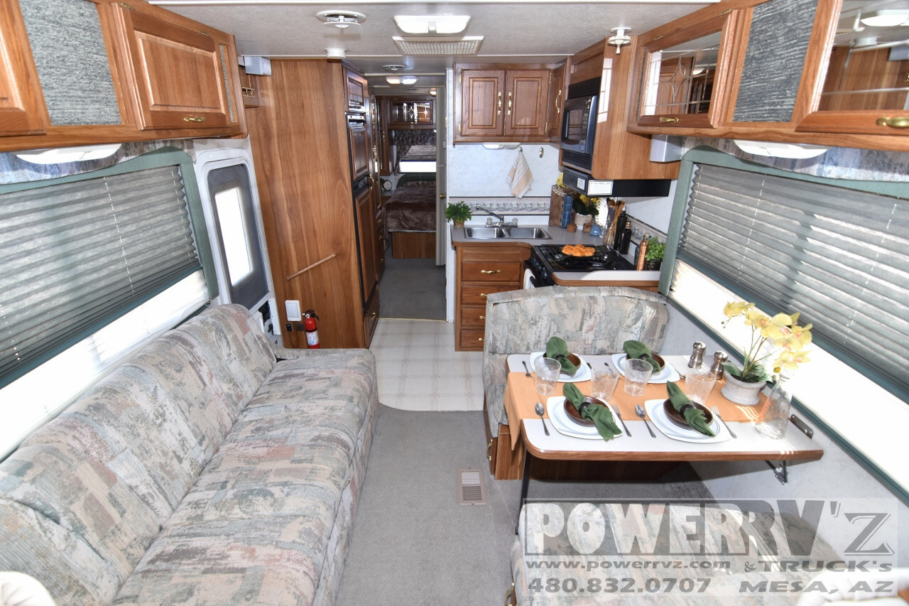 1999 Four Winds Chateau 31QSB RV