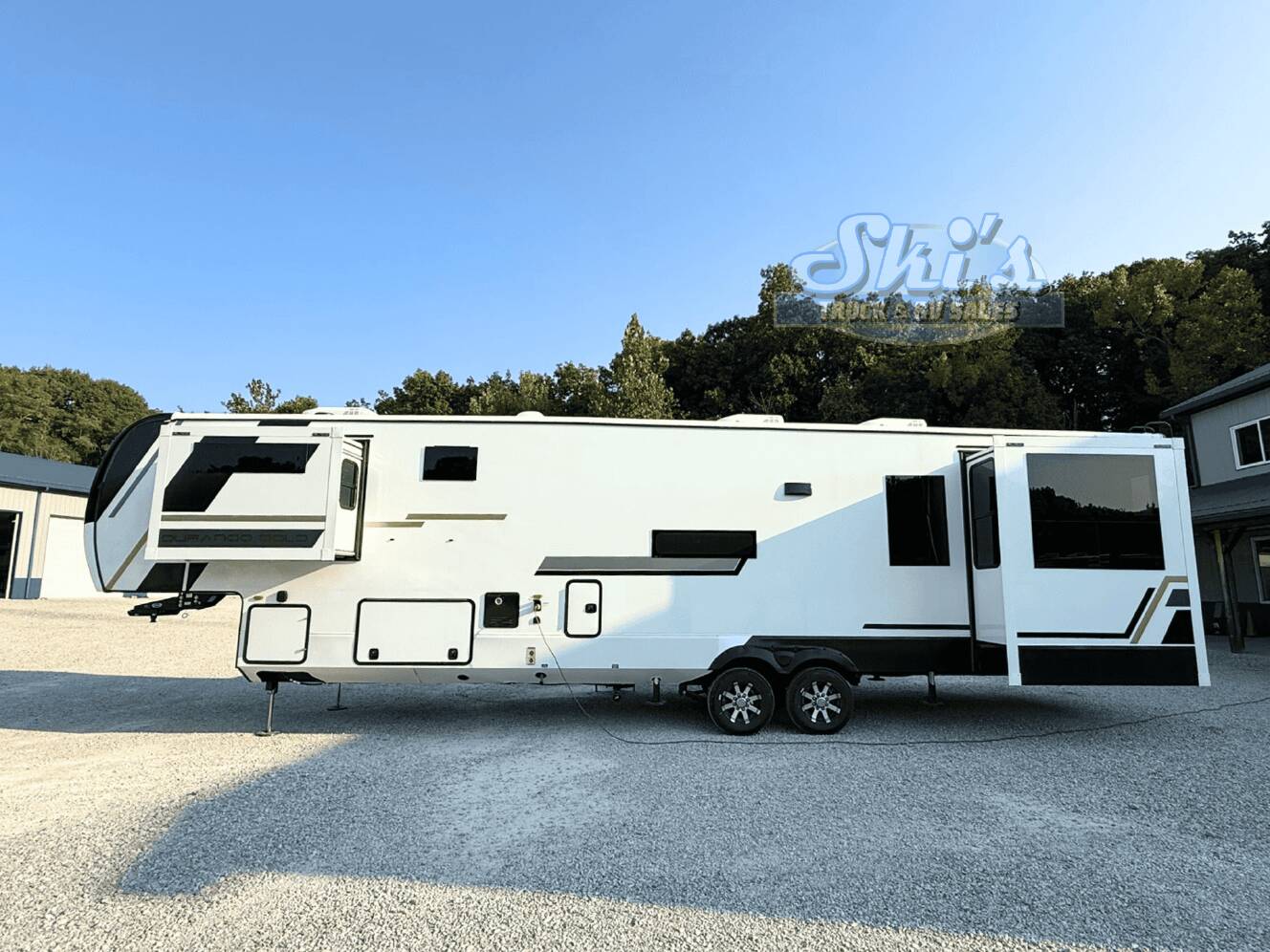 A photo of this 2026 Kz Rv Durango Gold G393MKF