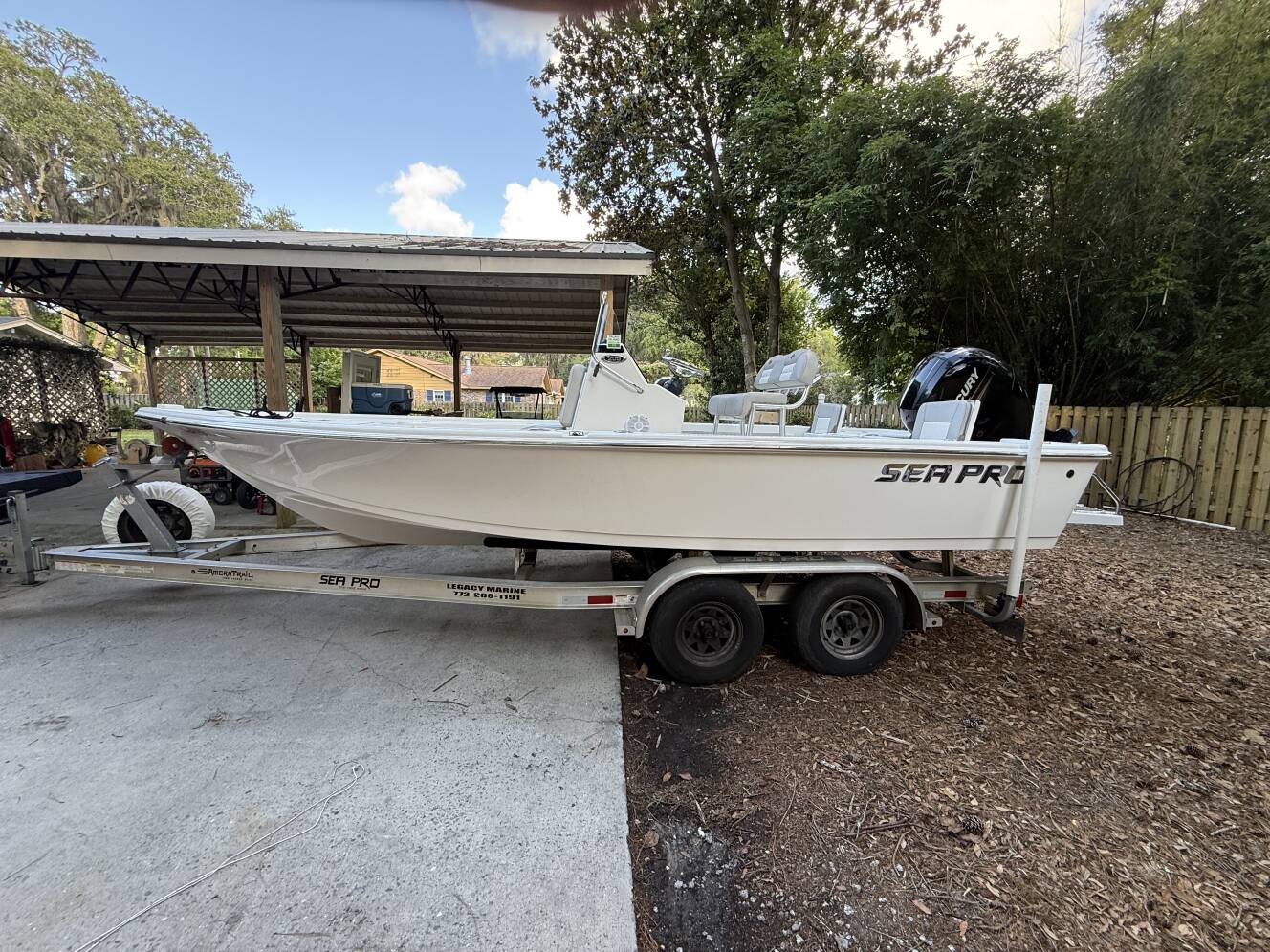 A photo of this 2019 Sea Pro 208 Dlx Bay Series