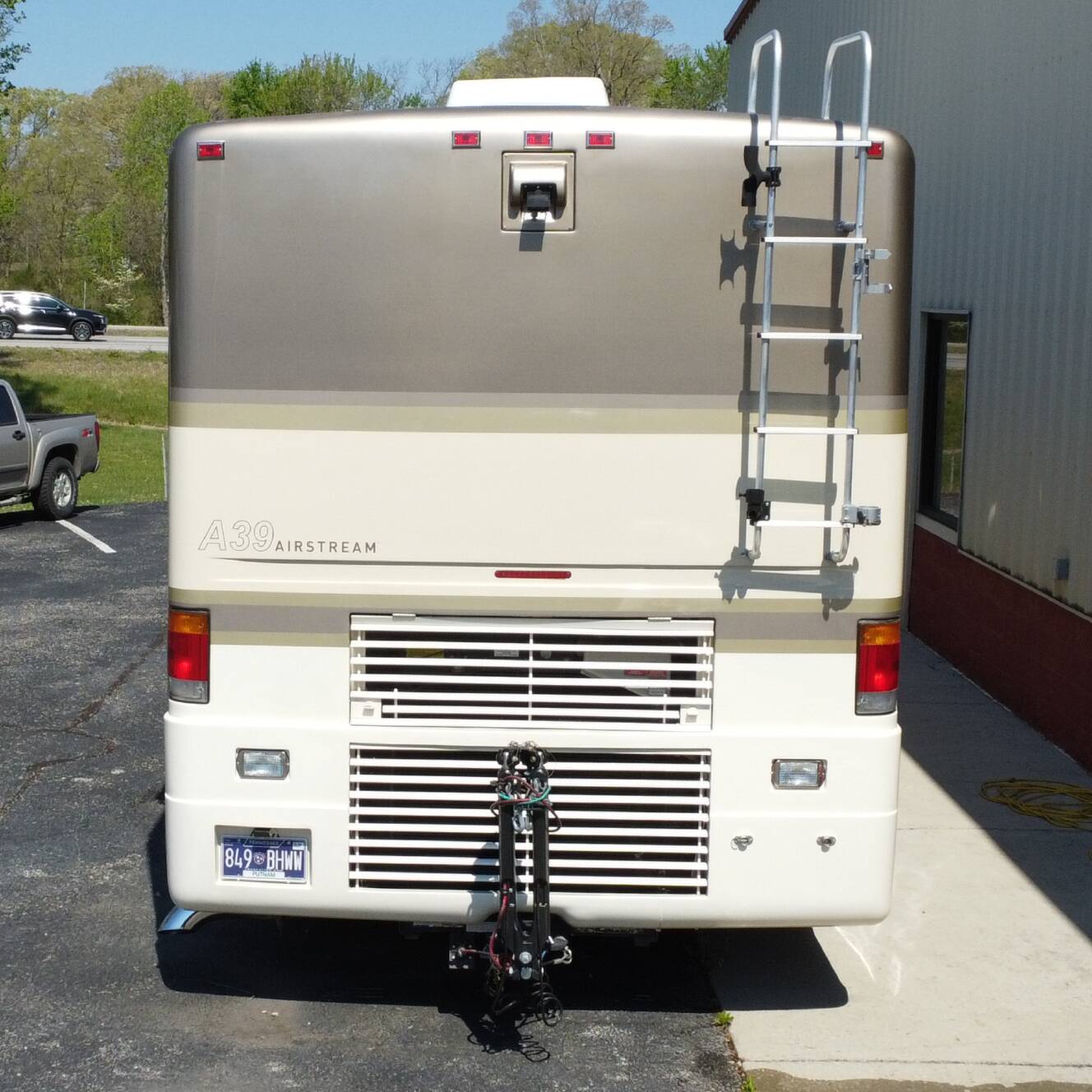 A photo of this 2006 Airstream LAND YACHT A39