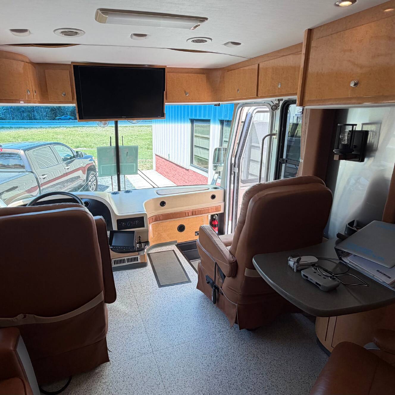 A photo of this 2006 Airstream LAND YACHT A39