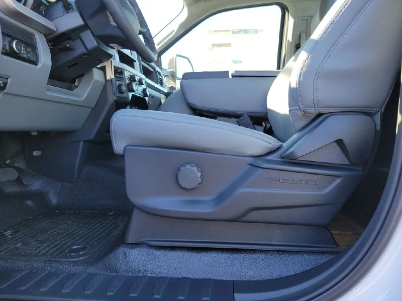 2026 FORD F550