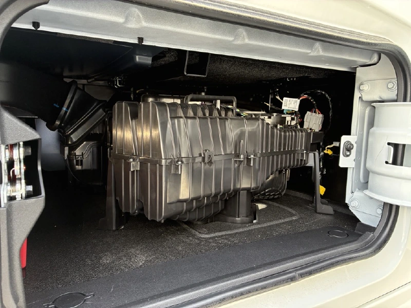 2027 VOLVO VNL64T860