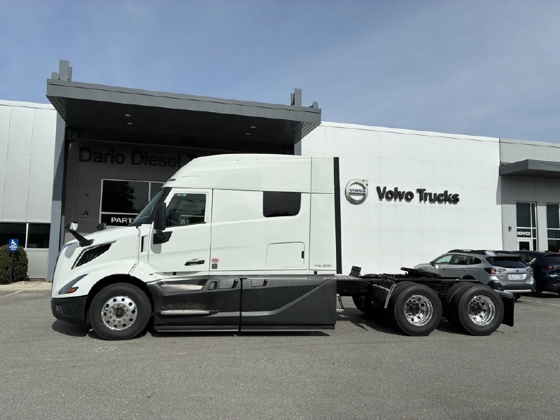 2027 VOLVO 840