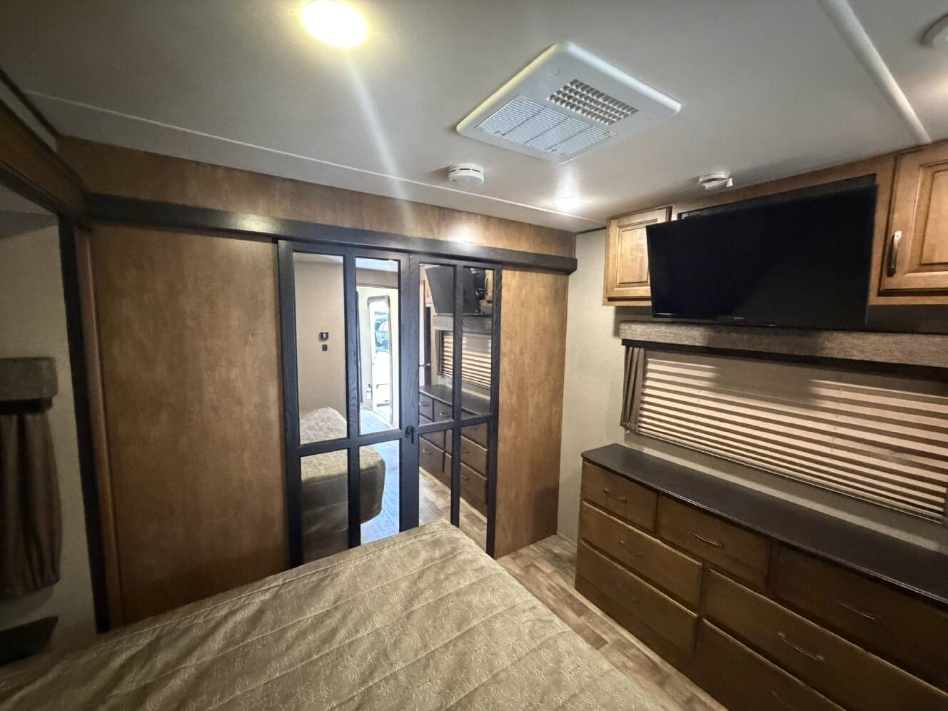 A photo of this 2017 Grand Design REFLECTION 315RLTS