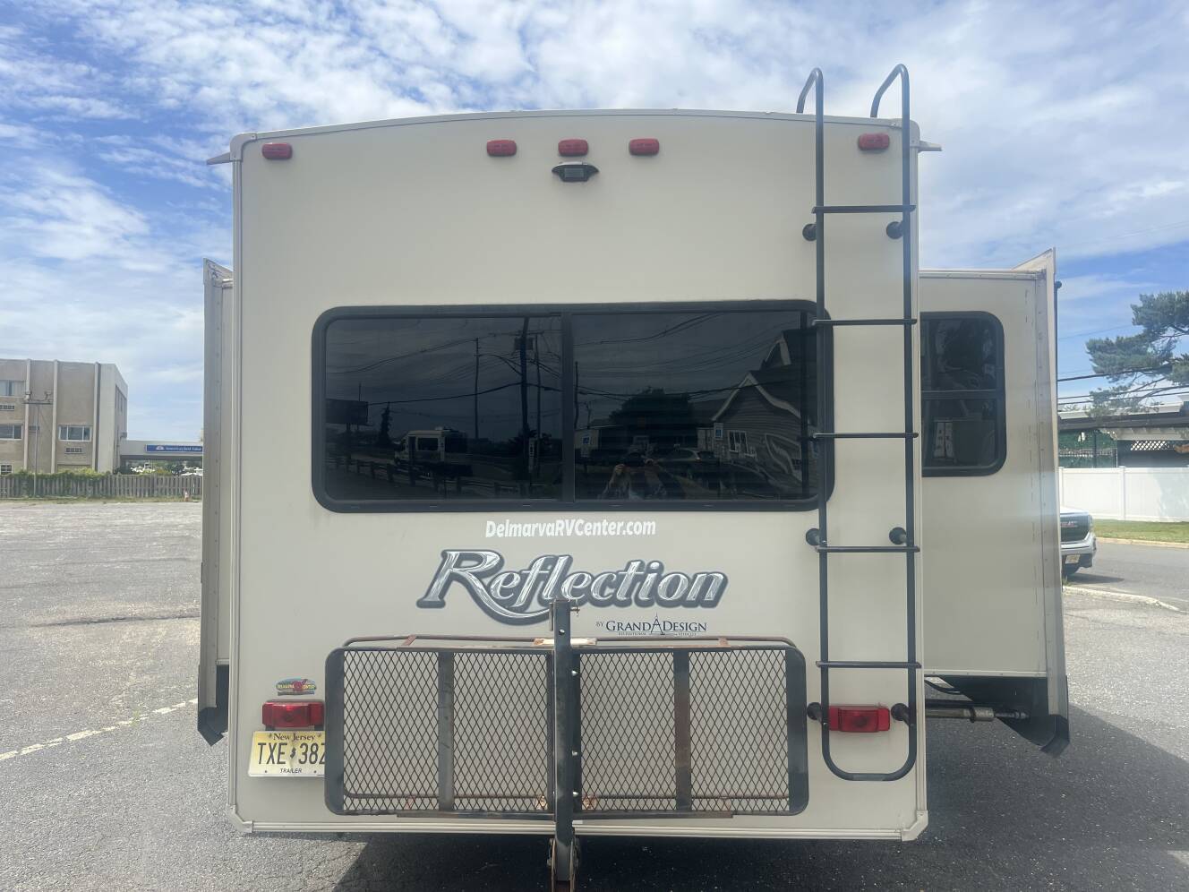 A photo of this 2017 Grand Design REFLECTION 315RLTS