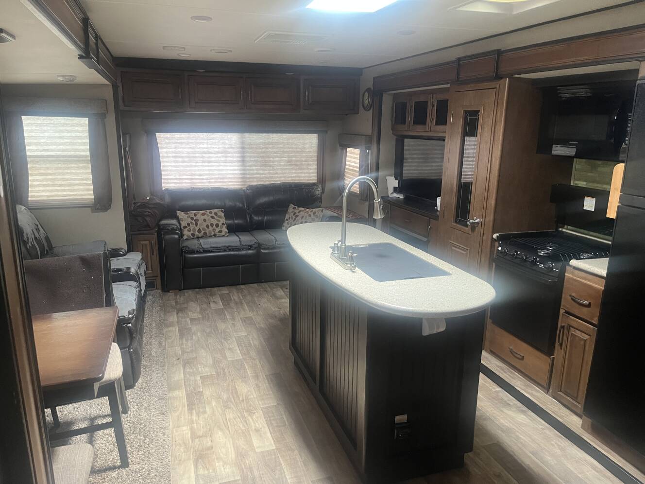 A photo of this 2017 Grand Design REFLECTION 315RLTS