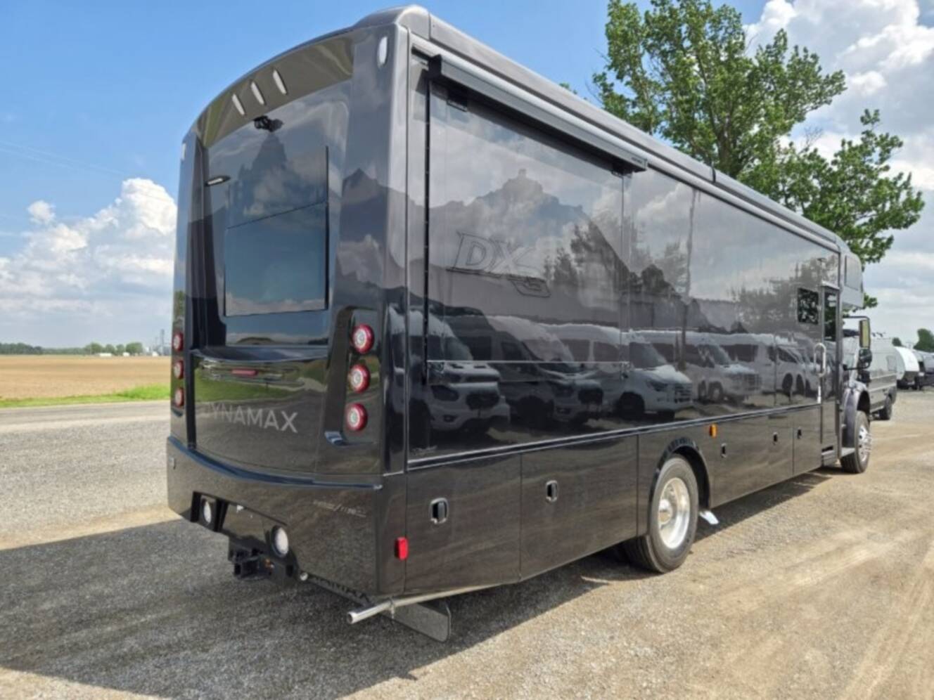 A photo of this 2027 Dynamax Corp DX3 34KD