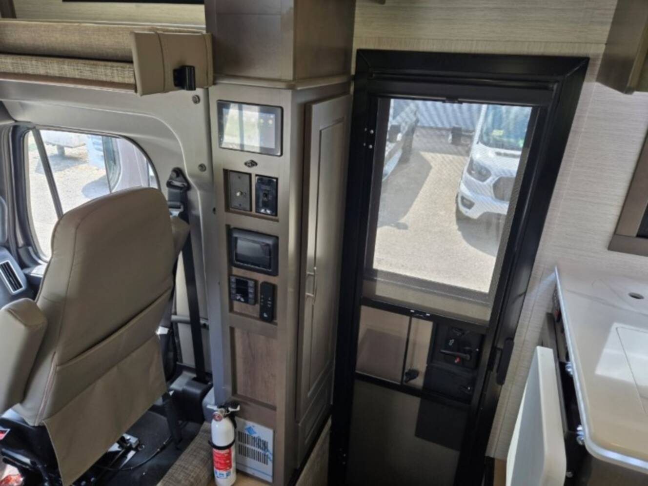 A photo of this 2027 Dynamax Corp DX3 34KD