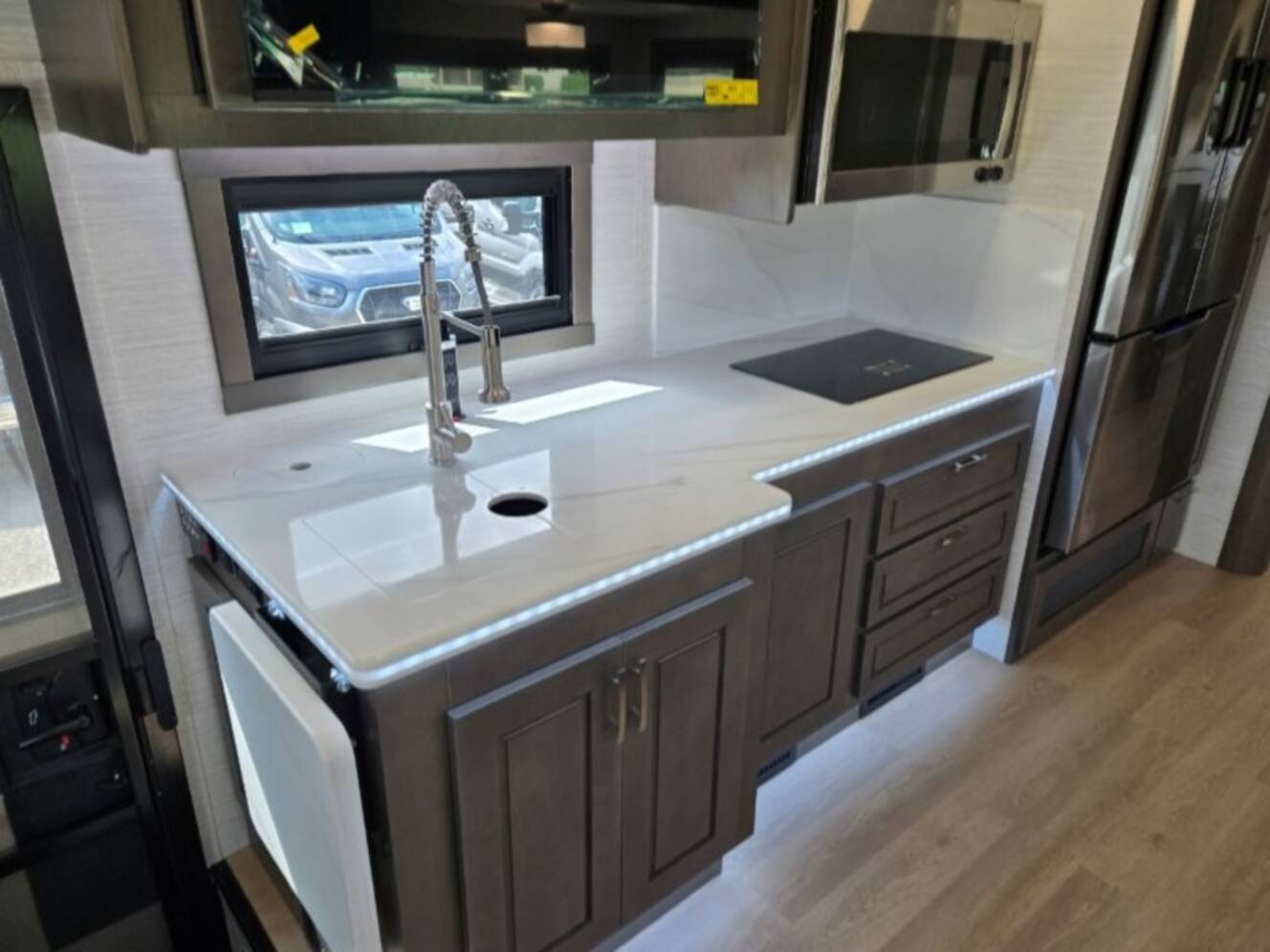 A photo of this 2027 Dynamax Corp DX3 34KD