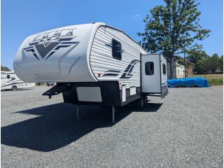 2021 PALOMINO PUMA 253FBS