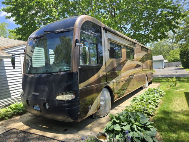 2007 Fleetwood REVOLUTION LE 40E in mystic CT