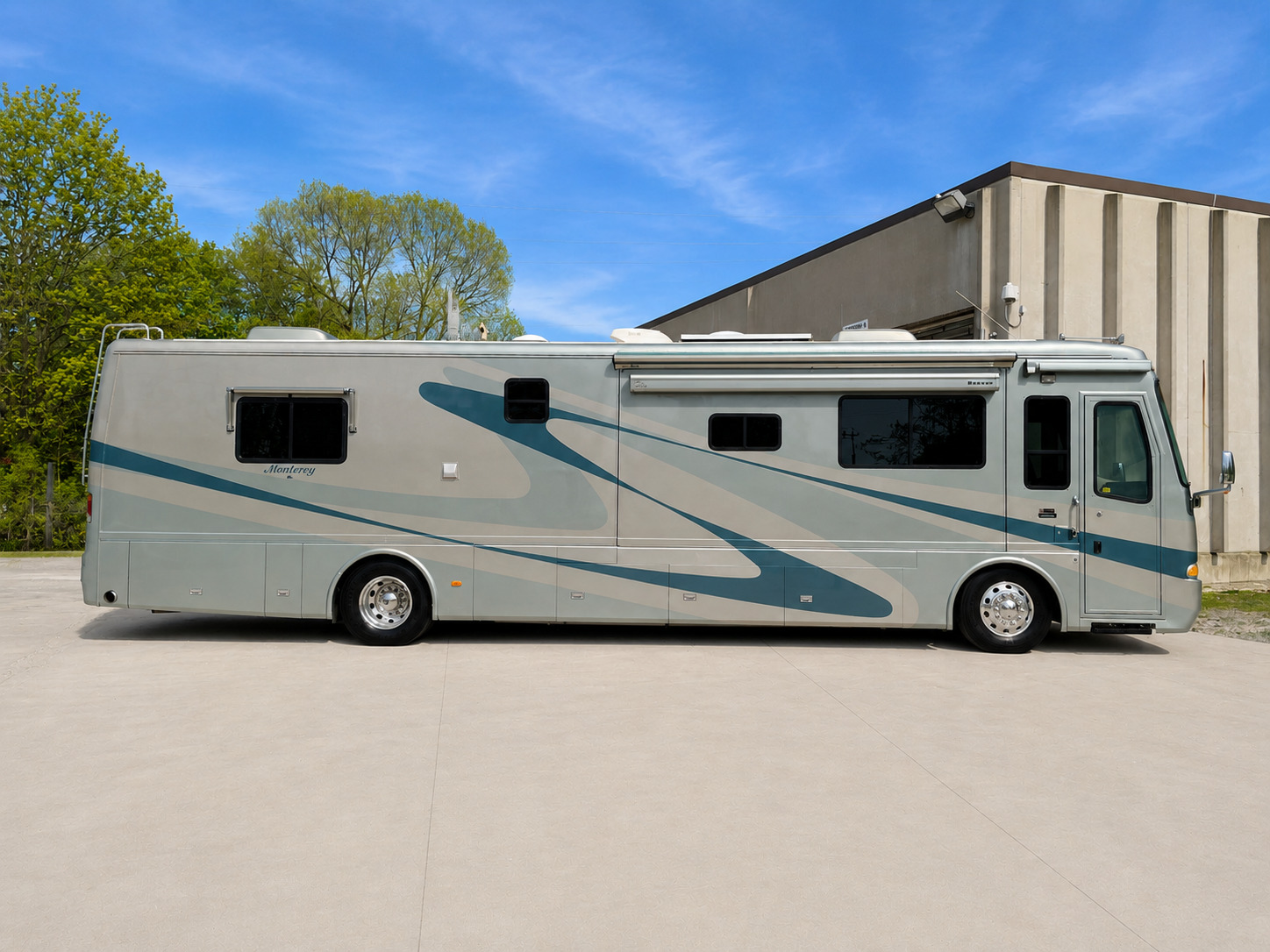 2005 Beaver MONTEREY LAGUNA RV