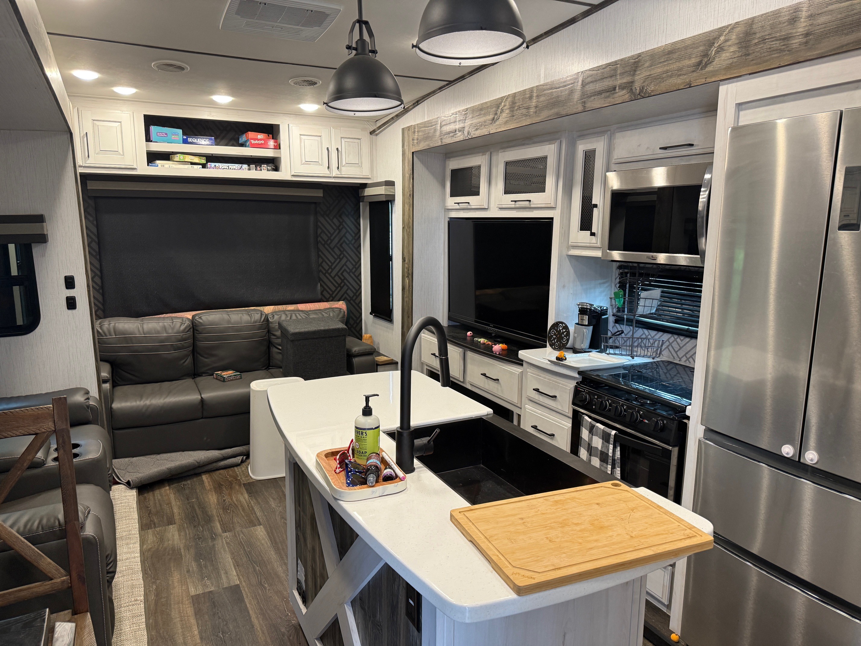 2022 Heartland BIGHORN 39MB RV