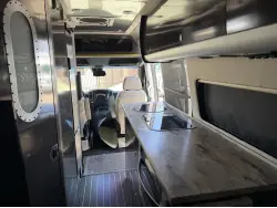 2017 AIRSTREAM INTERSTATE 24 GRAND TOUR EXT