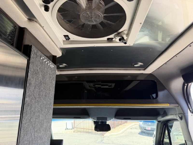 2017 AIRSTREAM INTERSTATE 24 GRAND TOUR EXT