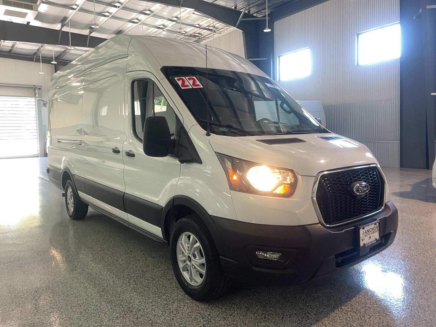 2022 FORD TRANSIT 350 in North Smithfield, RI