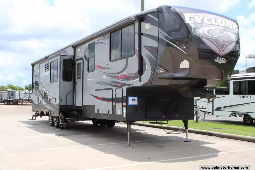 2015 Heartland Cyclone 4000 in houston TX