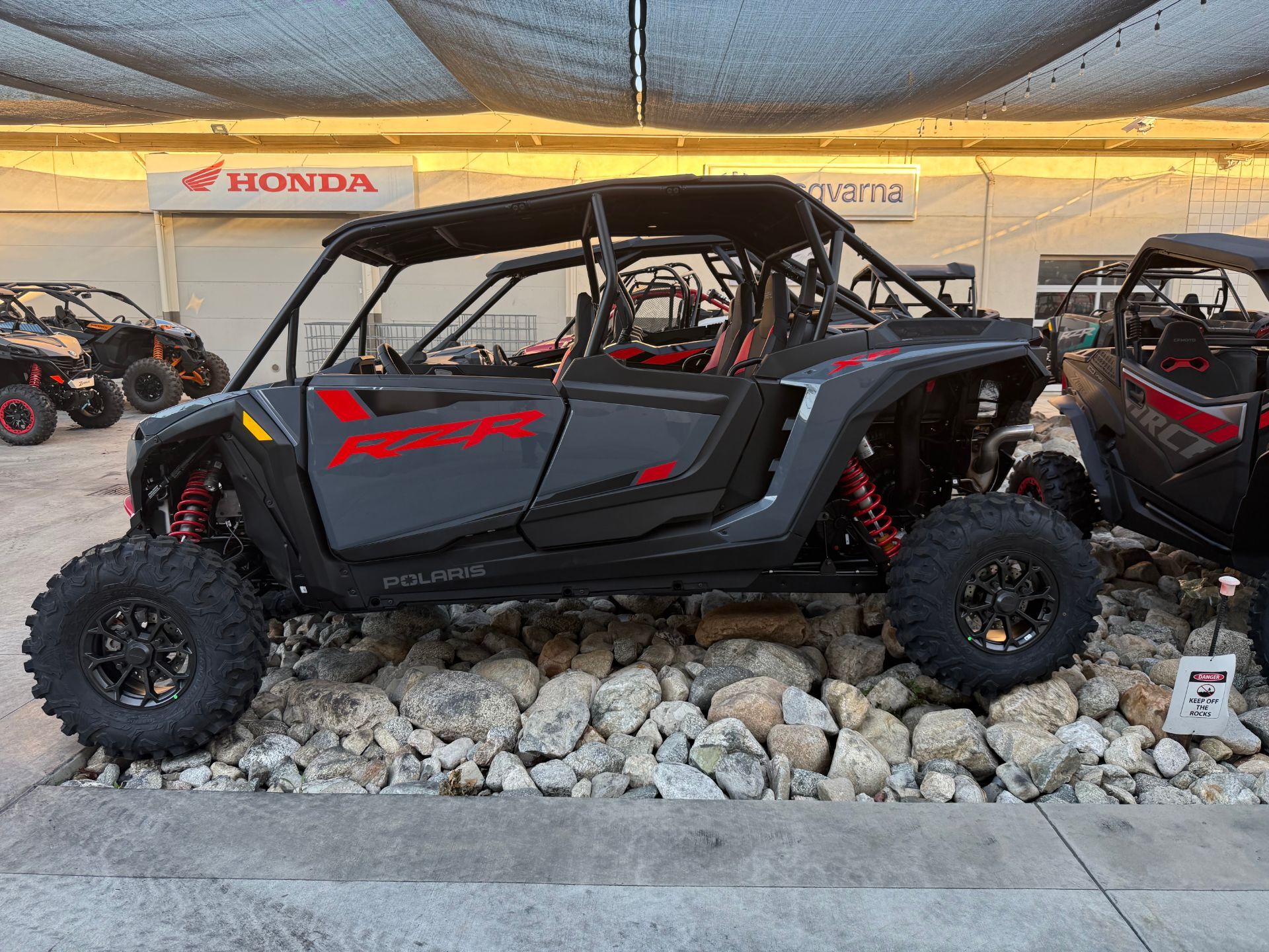 2026 Polaris RZR XP 4 1000 Ultimate in ontario CA