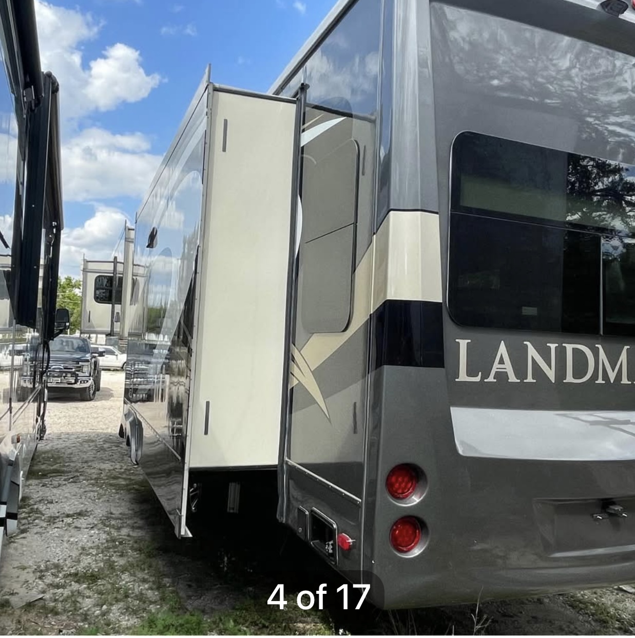2019 Heartland LANDMARK LM OSHKOSH in bradenton FL