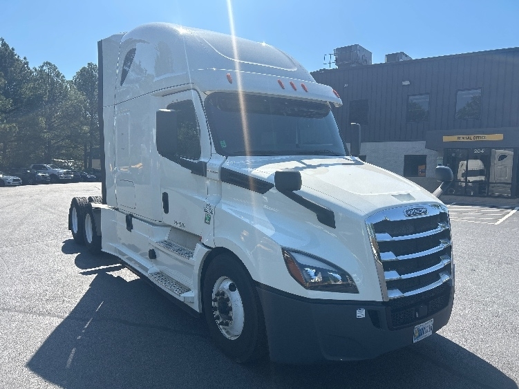 2020 FREIGHTLINER CASCADIA 126 in Goldsboro, NC
