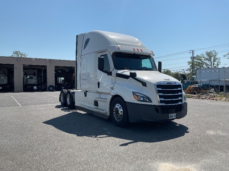 2023 FREIGHTLINER CASCADIA 126 in Millville, NJ