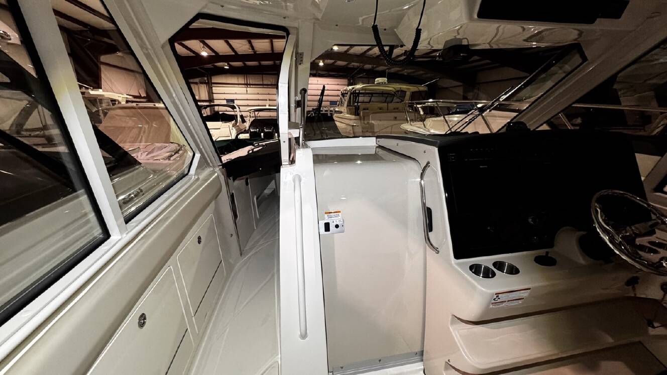 A photo of this 2021 Boston Whaler 380 Realm