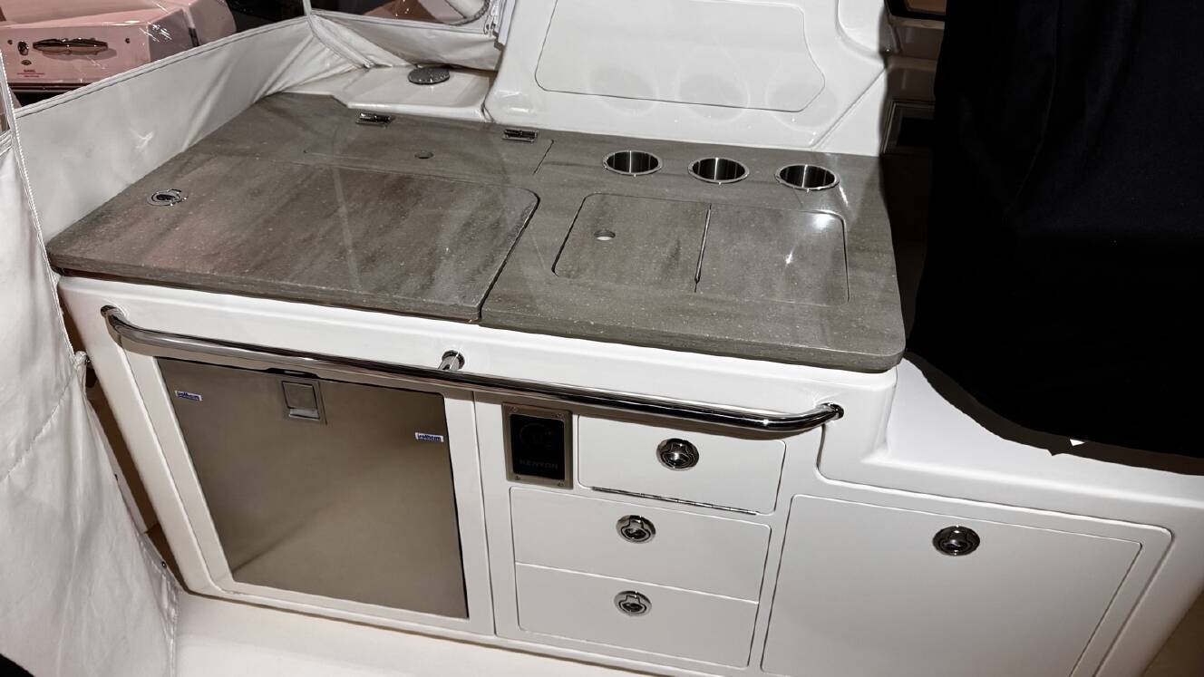 A photo of this 2021 Boston Whaler 380 Realm