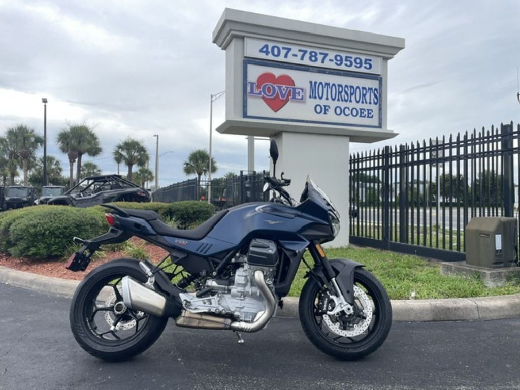 2027 Moto Guzzi V100 MANDELLO BLUE OCEANO MANDELLO in Ocoee, FL