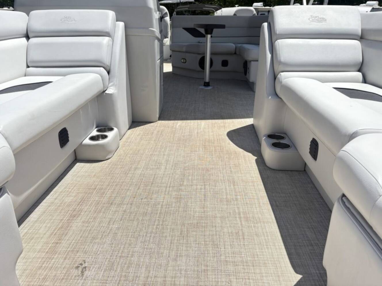 A photo of this 2022 Suncatcher Select 22RF