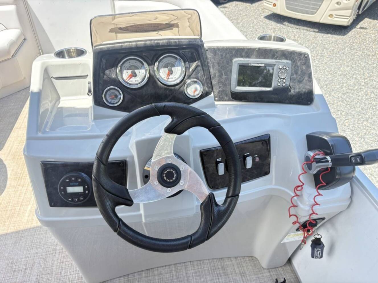 A photo of this 2022 Suncatcher Select 22RF