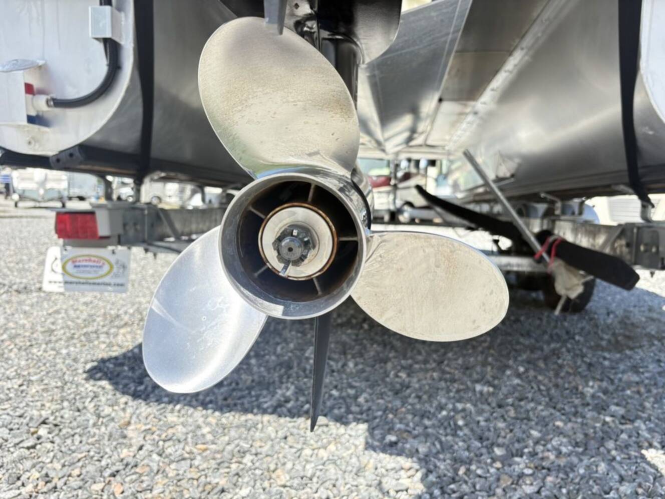 A photo of this 2022 Suncatcher Select 22RF