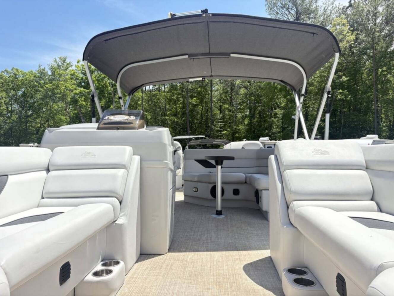 A photo of this 2022 Suncatcher Select 22RF