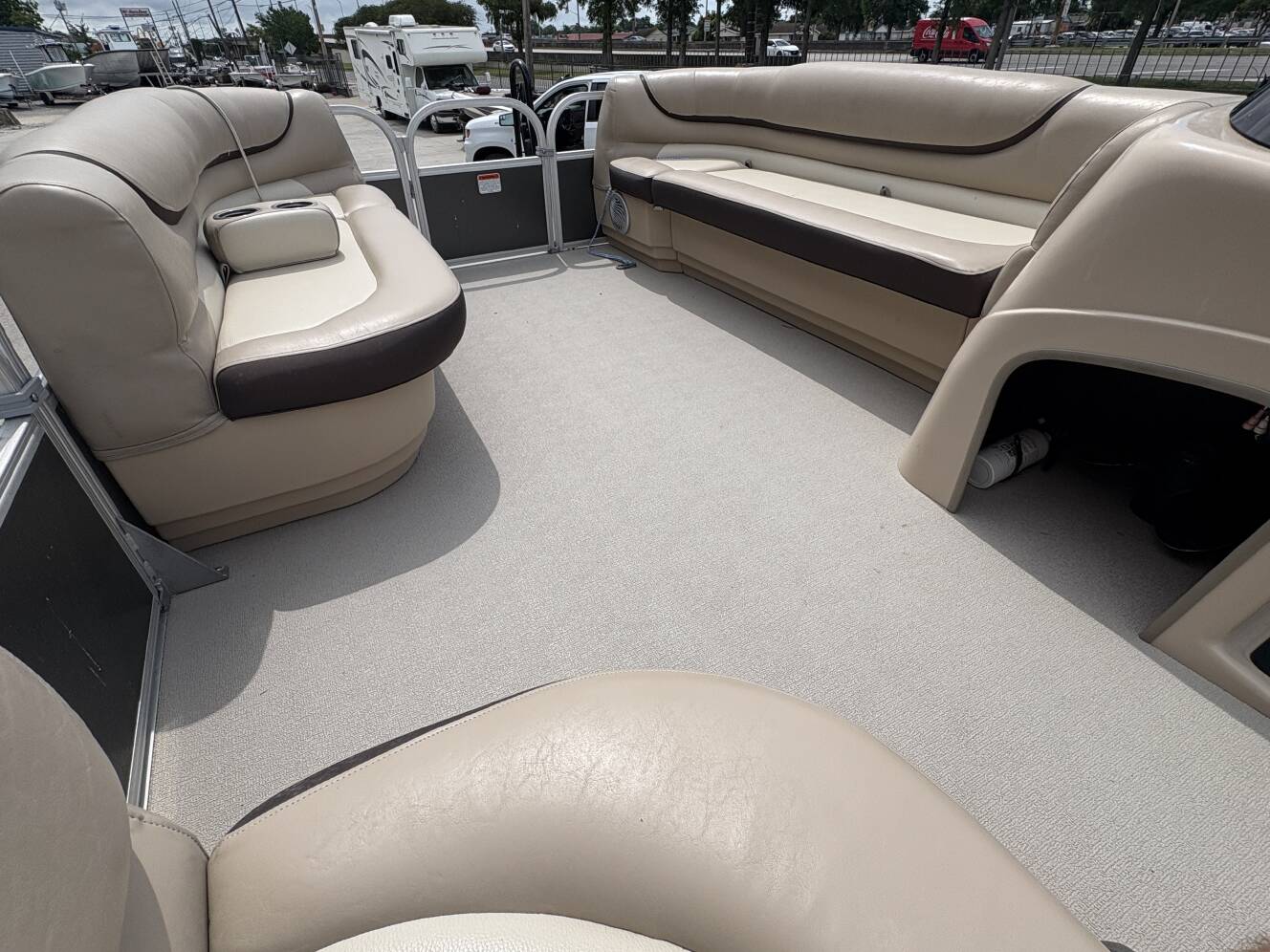 A photo of this 2016 Sun Tracker Party Barge 20 DLX