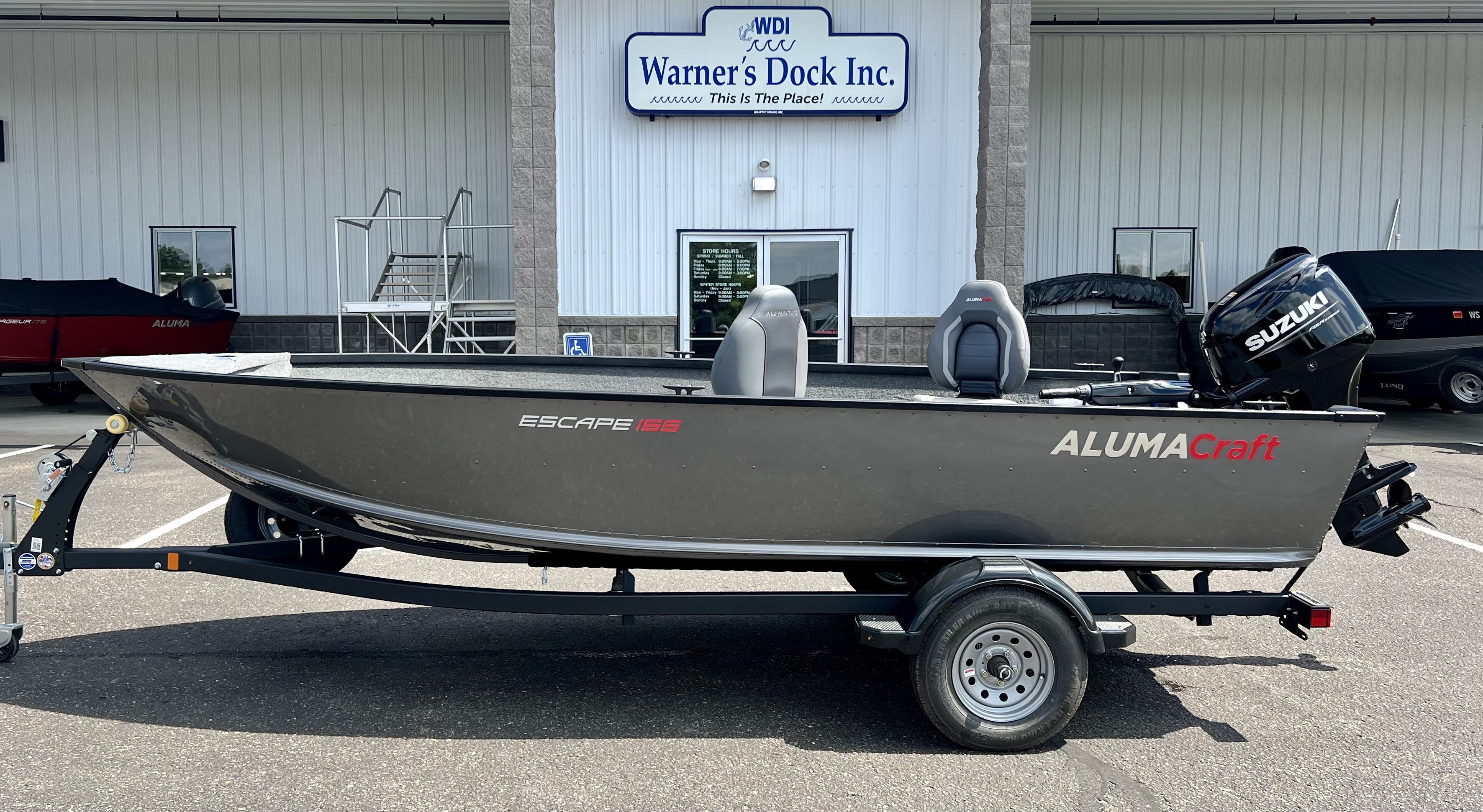 2026 Alumacraft Escape 165 Tiller in new richmond WI