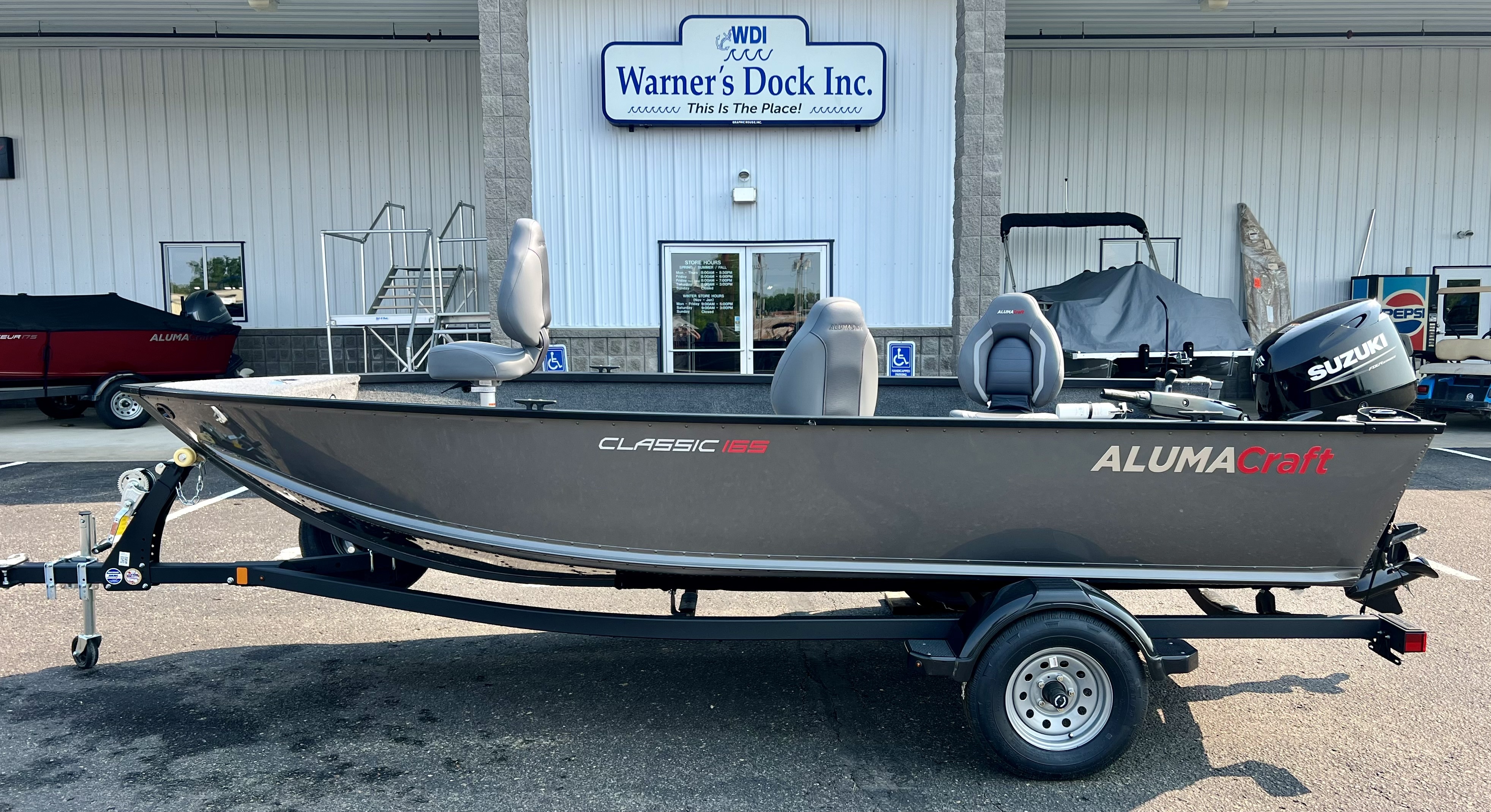 2026 Alumacraft Classic 165 Tiller in new richmond WI