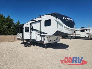 2023 FOREST RIVER FLAGSTAFF 528IKRL