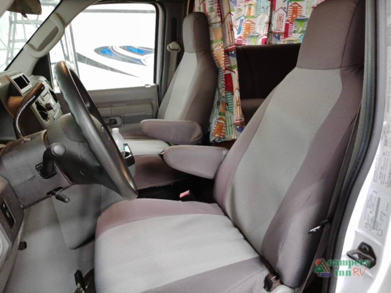 A photo of this 2016 Thor Motor Coach Majestic M-28A