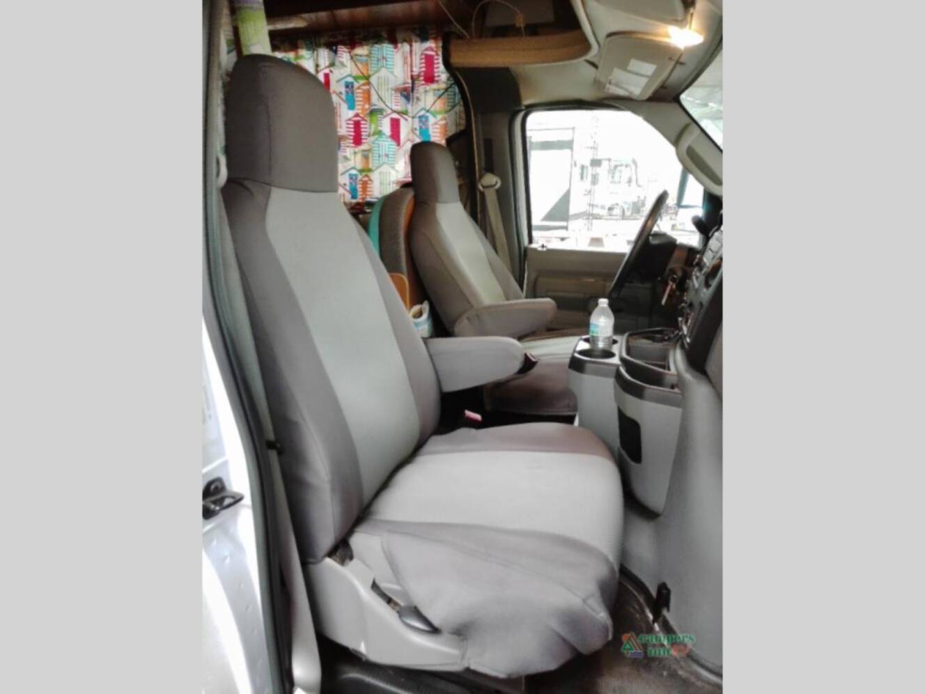 A photo of this 2016 Thor Motor Coach Majestic M-28A