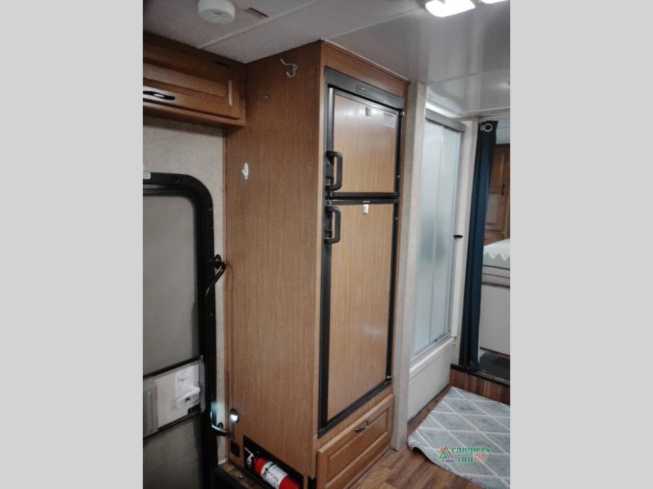 A photo of this 2016 Thor Motor Coach Majestic M-28A