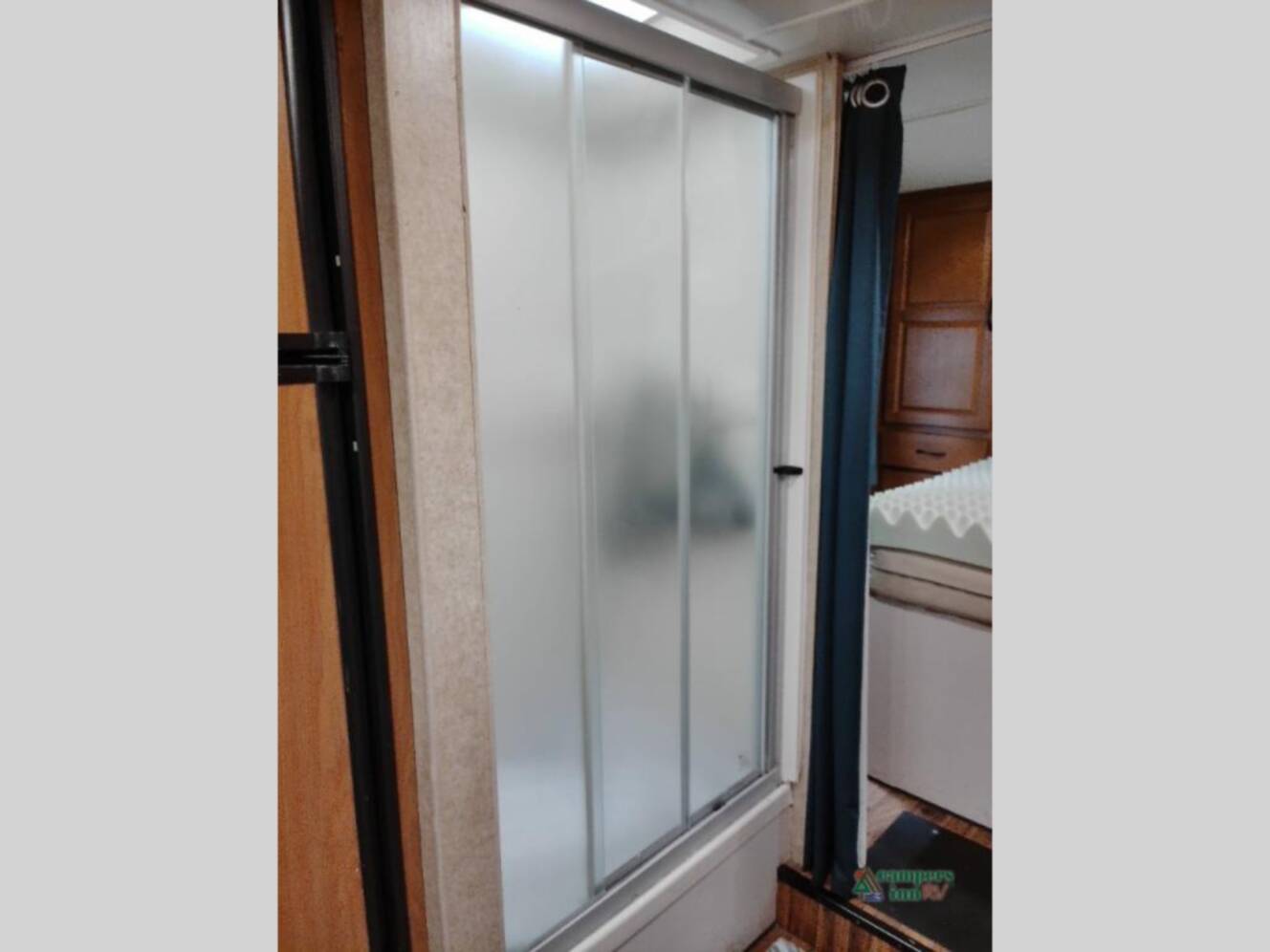 A photo of this 2016 Thor Motor Coach Majestic M-28A