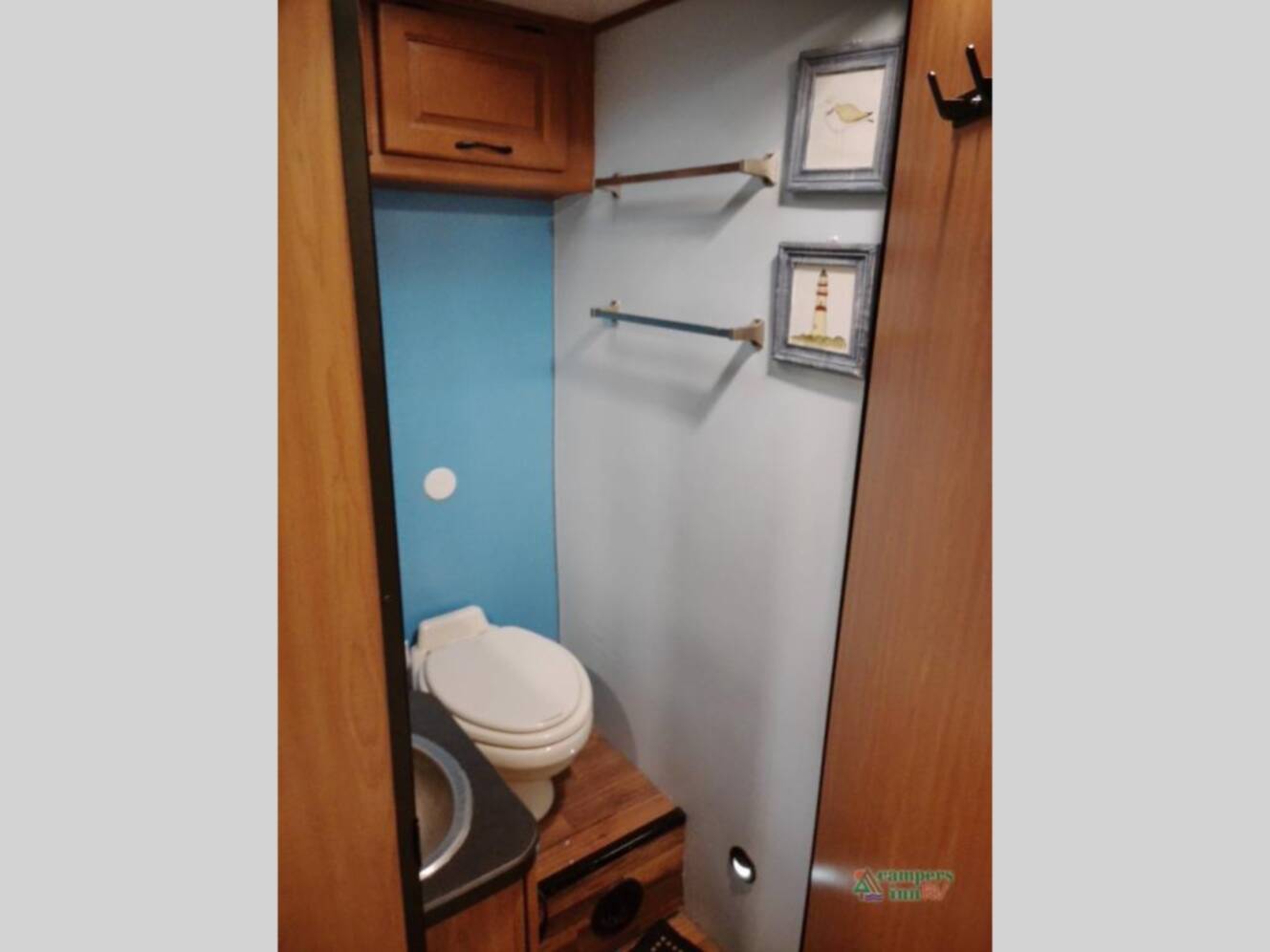 A photo of this 2016 Thor Motor Coach Majestic M-28A