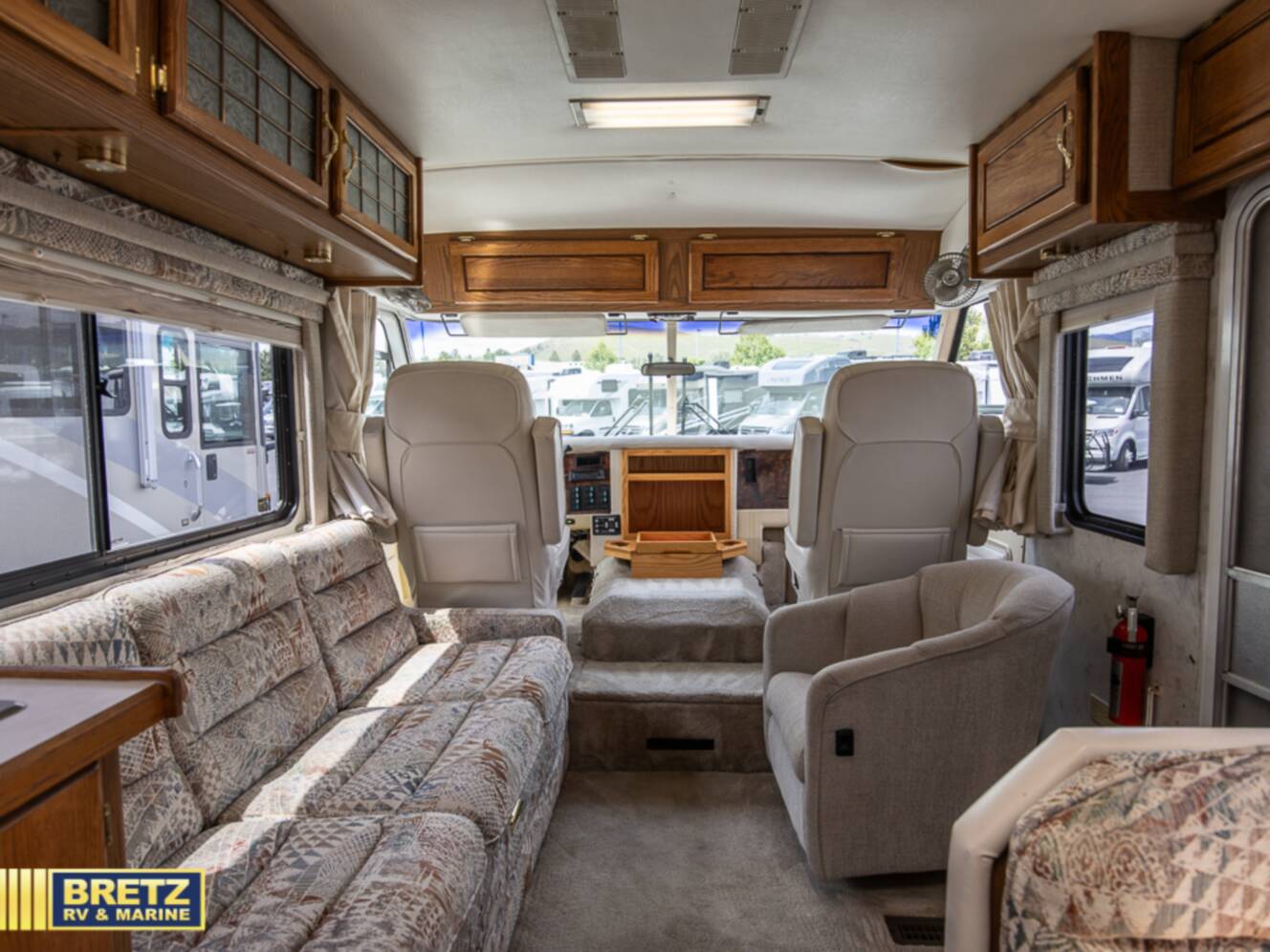 A photo of this 1996 Airstream Airstream Landyacht