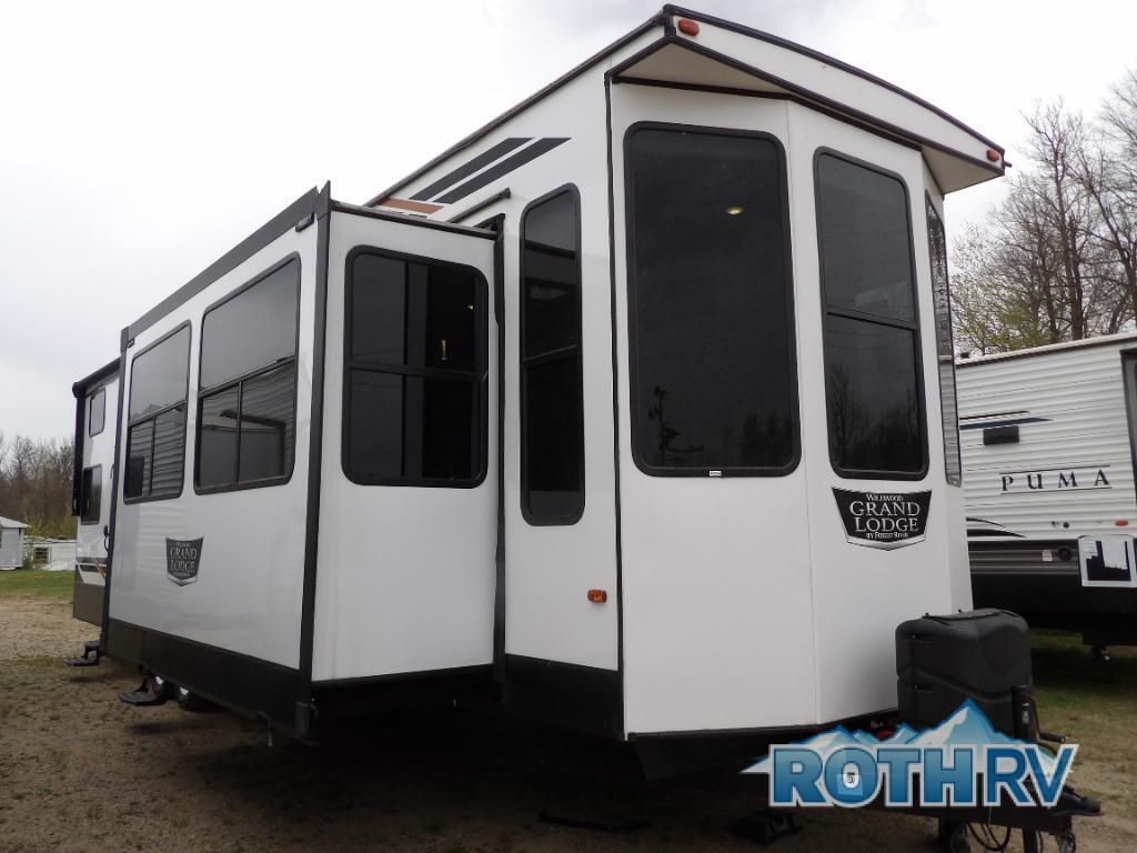 2021 Forest River Rv Wildwood Grand Lodge 42FLDL in grand rapids MN