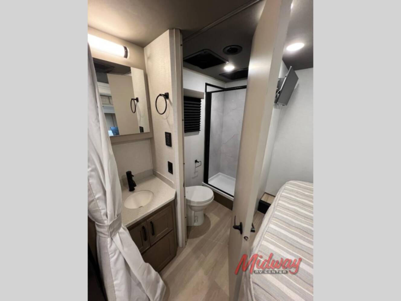 A photo of this 2027 Renegade Villagio 25FWC