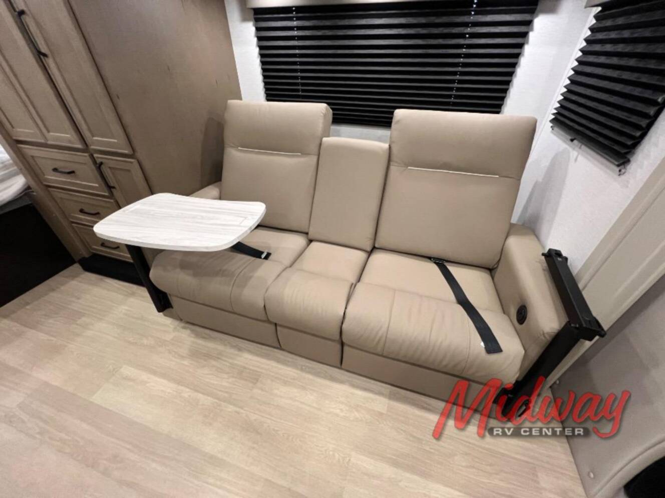 A photo of this 2027 Renegade Villagio 25FWC
