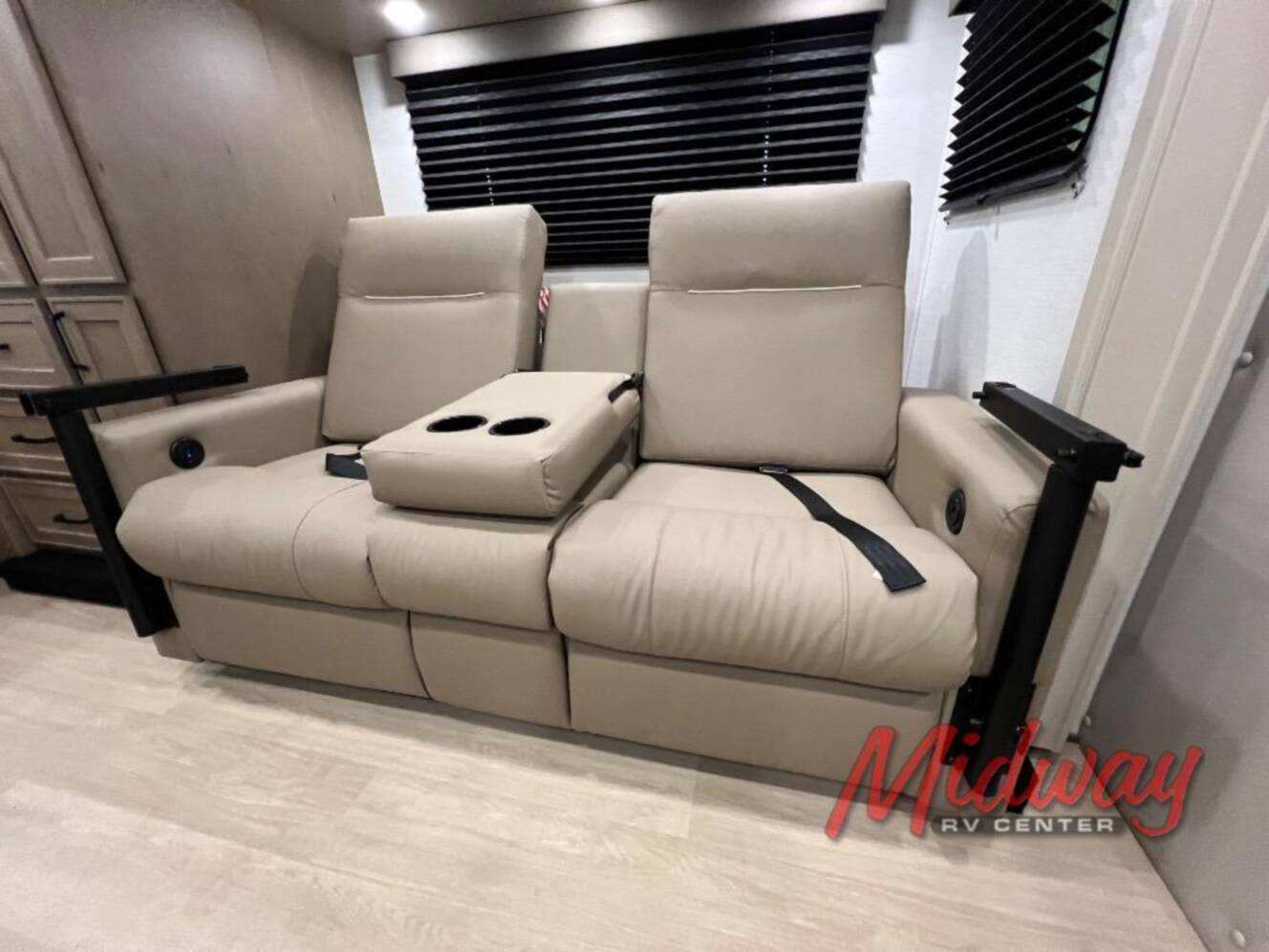 A photo of this 2027 Renegade Villagio 25FWC