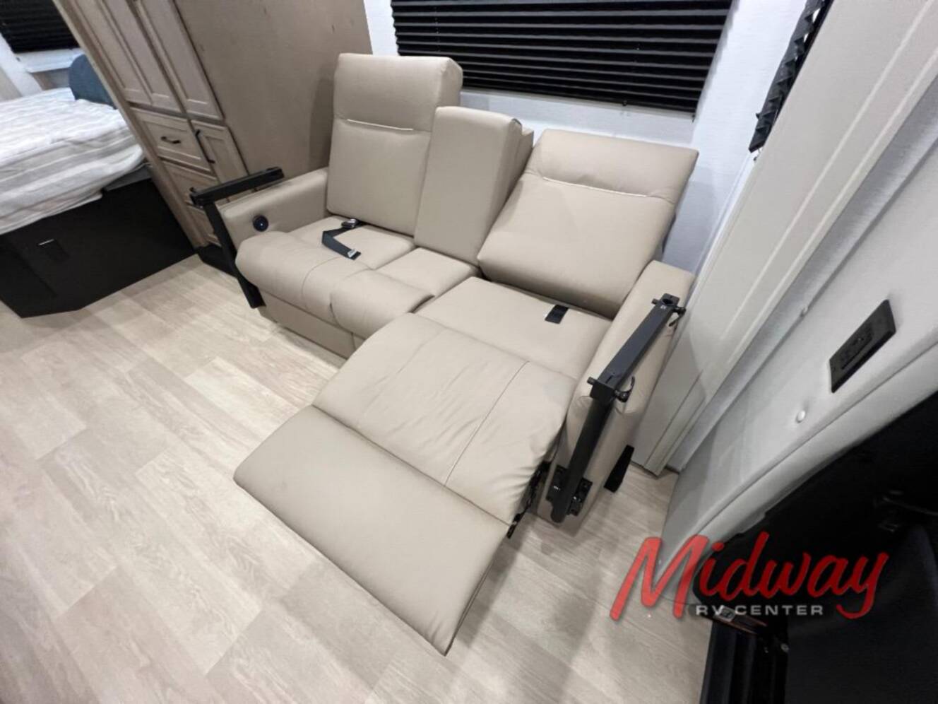 A photo of this 2027 Renegade Villagio 25FWC