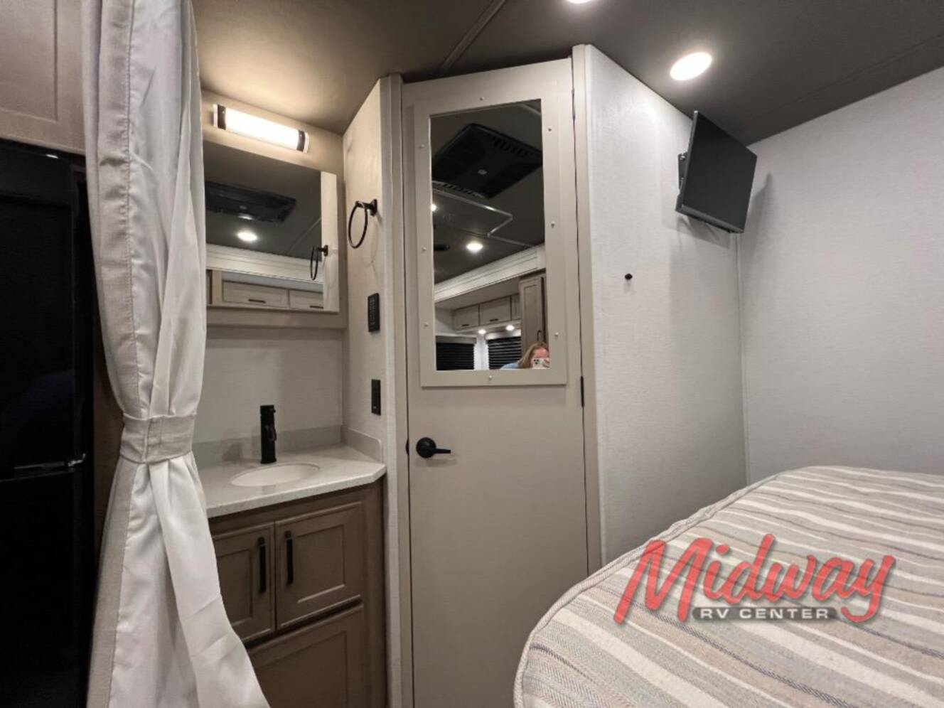 A photo of this 2027 Renegade Villagio 25FWC
